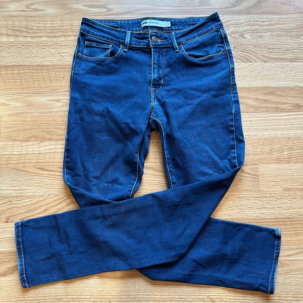 Levi’s mid rise skinny jeans